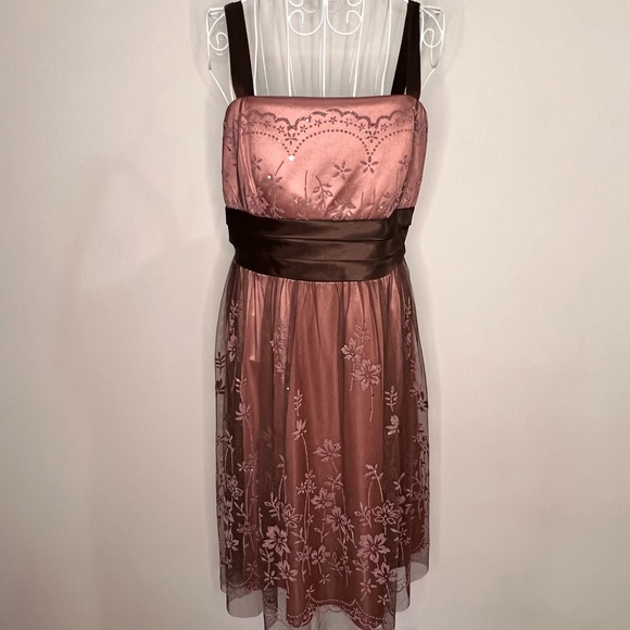 R&M Richards Mauve Beaded & Sequin Floral Motif Halter Dress - Picture 2 of 11